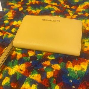 MICHAEL KORS Jet Set travel double zip wristlet